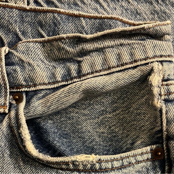 Reformation Shasta Destroyed Straight Jeans - Picture 5 of 9